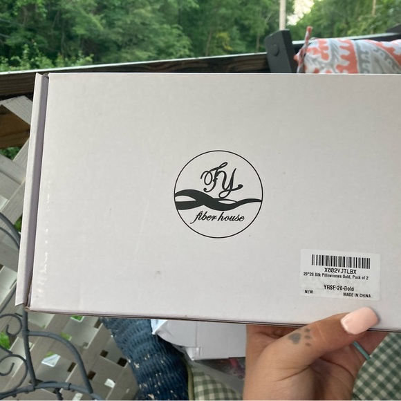 Fiber house gold pillow case - Picture 1 of 3